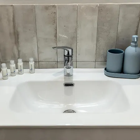 Il Pesciolino Blu Πανσιόν Finale Ligure