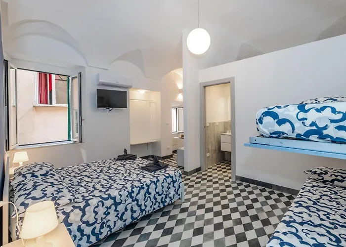 게스트하우스 Il Pesciolino Blu 피날레리구레